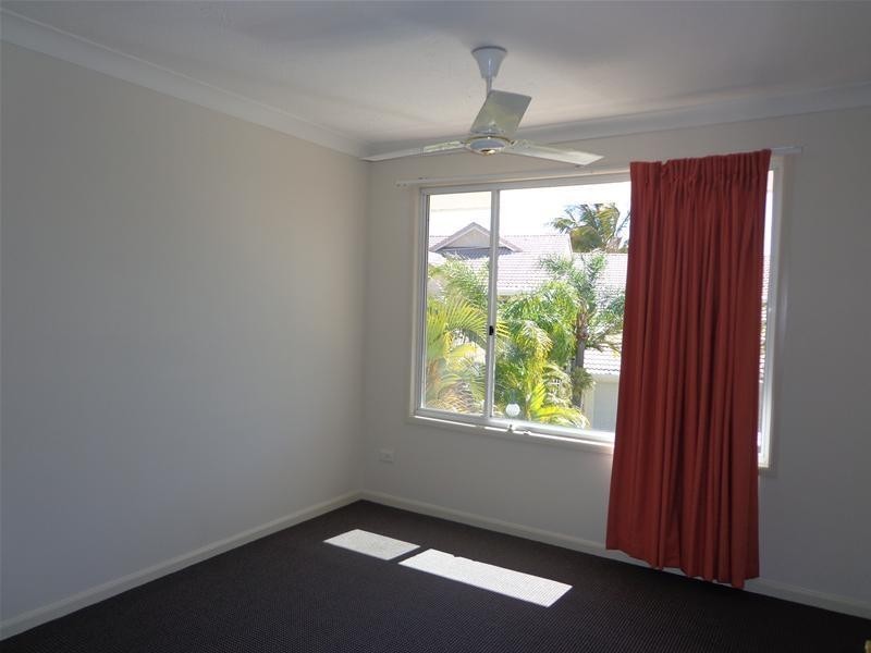 82/2 Coolgardie Street, Elanora QLD 4221