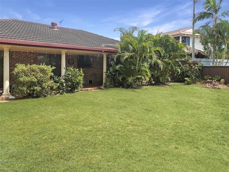 157 Murtha Drive, Elanora QLD 4221