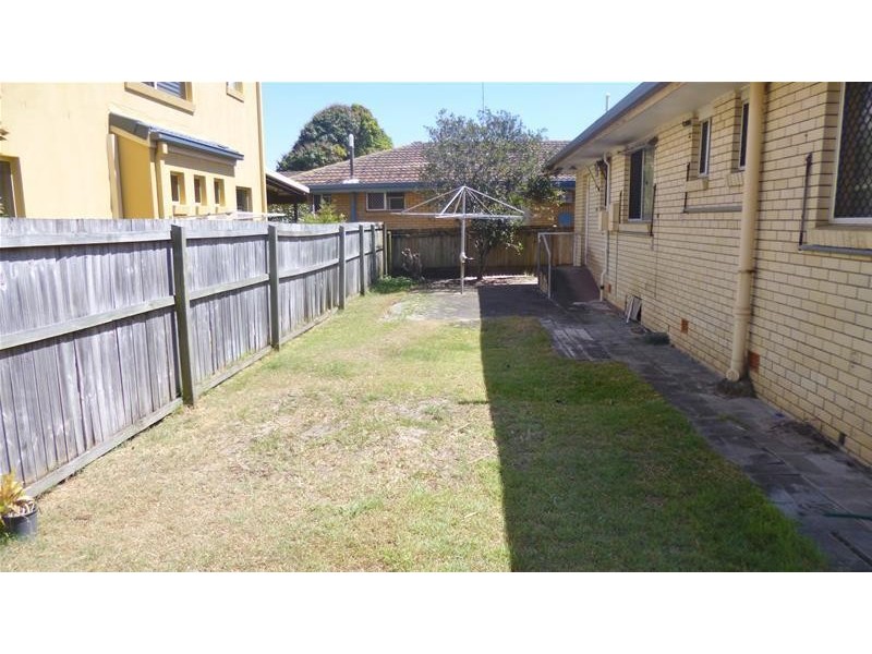 2 Cypress Terrace, Palm Beach QLD 4221