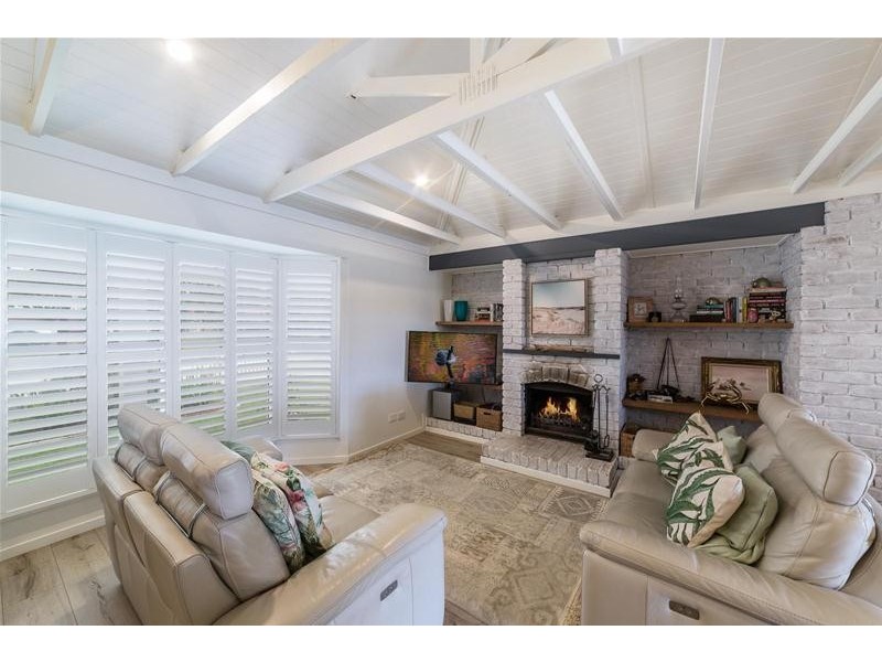 98 Cyclades Crescent, Currumbin Waters QLD 4223