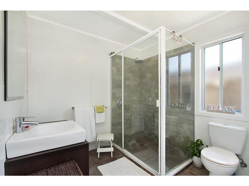 147 Laguna Avenue, Palm Beach QLD 4221