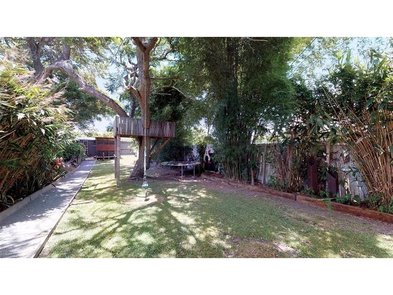 18A Currumbin Creek  Road, Currumbin Waters QLD 4223