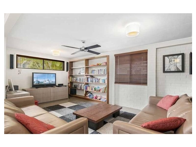 430 Cypress Terrace North Terrace, Palm Beach QLD 4221