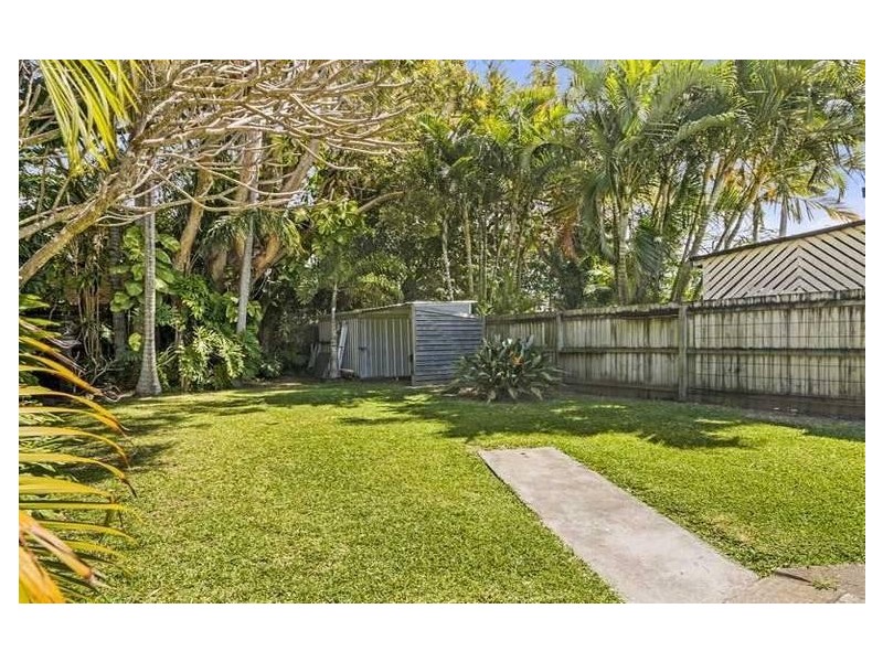 430 Cypress Terrace North Terrace, Palm Beach QLD 4221