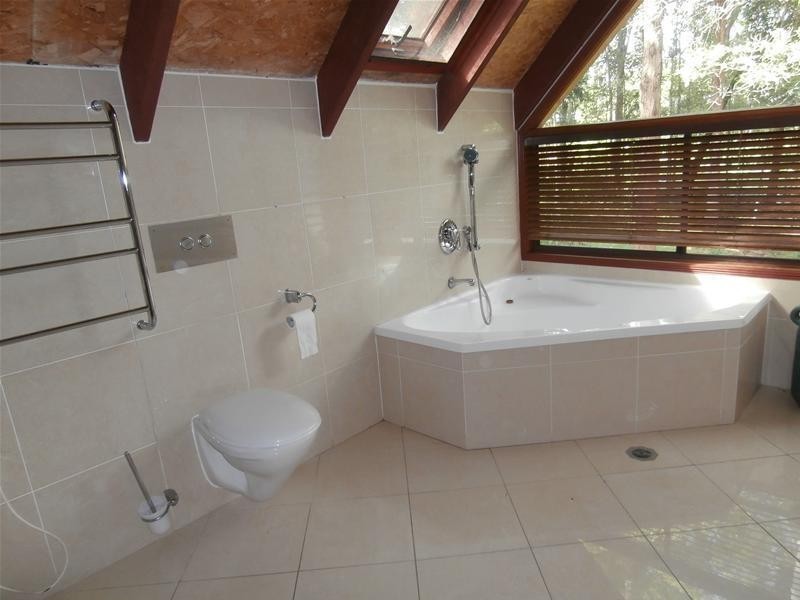 1 Tyalla Court, Tallebudgera QLD 4228