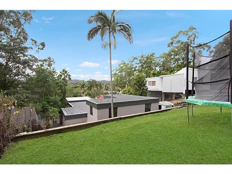 5 Illyria Street, Currumbin Waters QLD 4223