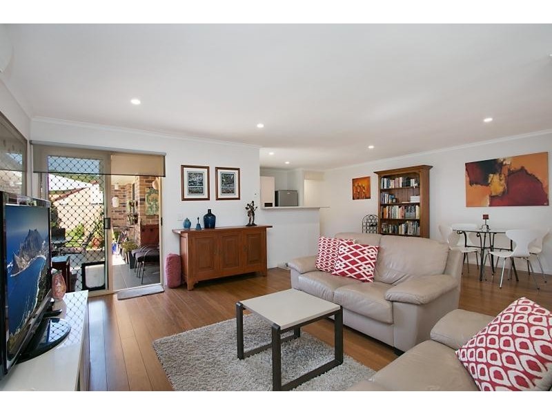 1/11 Carstens  Court, Currumbin Waters QLD 4223