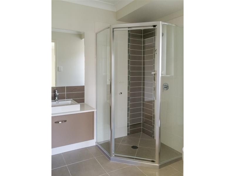 9 Avondale Drive, Pimpama QLD 4209