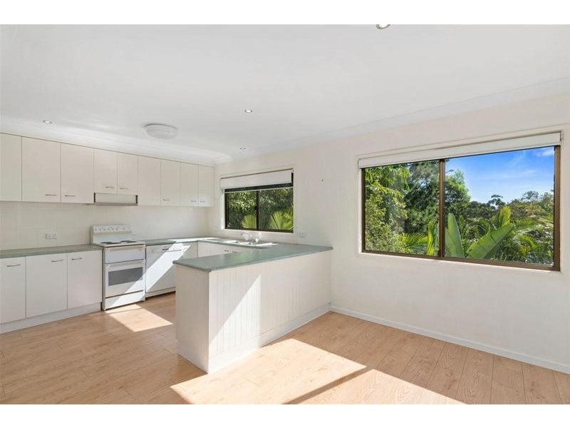 155 K P McGrath Drive, Elanora QLD 4221