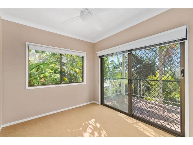 155 K P McGrath Drive, Elanora QLD 4221