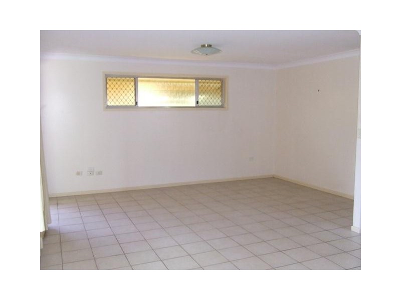 8 Cypress Terrace, Palm Beach QLD 4221