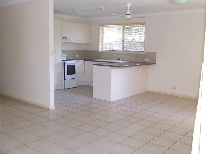 8 Cypress Terrace, Palm Beach QLD 4221