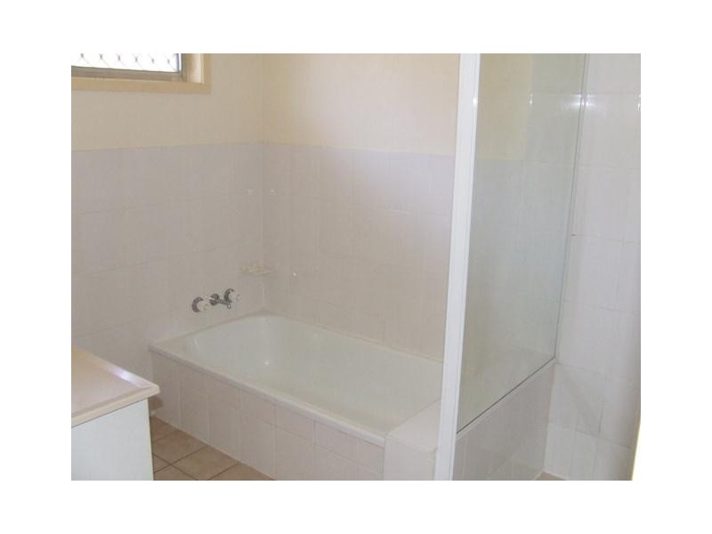 8 Cypress Terrace, Palm Beach QLD 4221