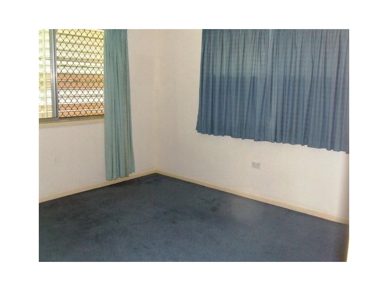 8 Cypress Terrace, Palm Beach QLD 4221