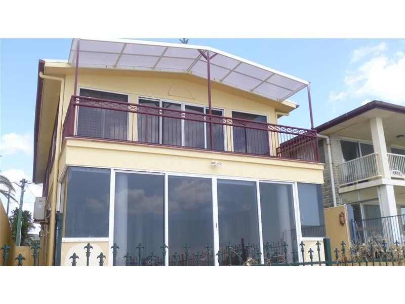 215 Jefferson Lane, Palm Beach QLD 4221