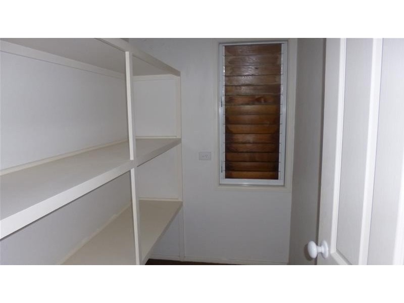 215 Jefferson Lane, Palm Beach QLD 4221