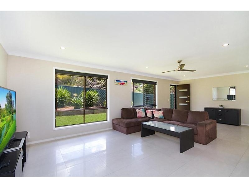 29 Ware Drive, Currumbin Waters QLD 4223