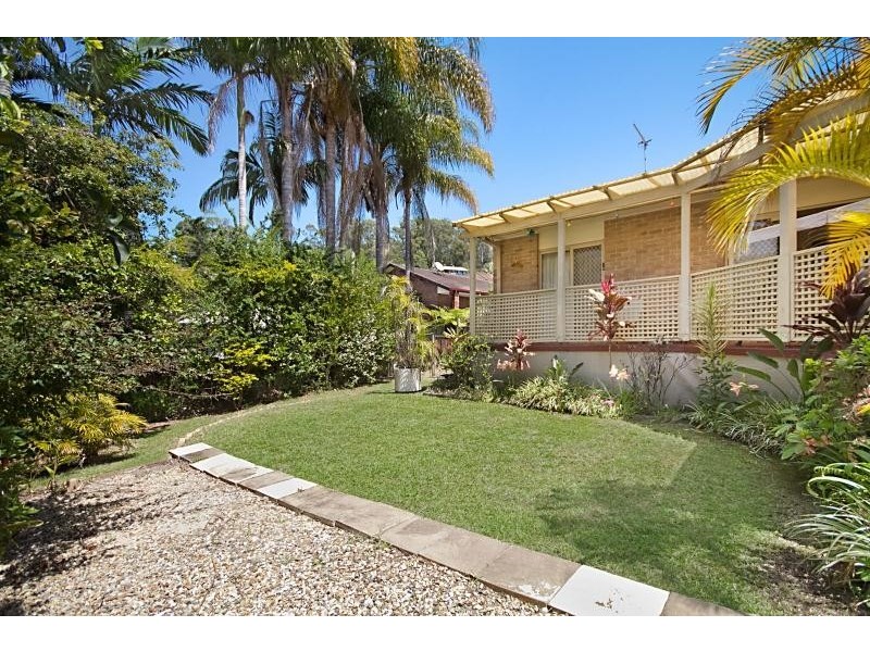 4 Bronzewing Close, Elanora QLD 4221