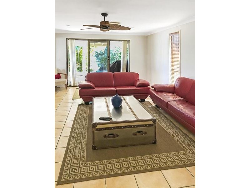 40 Melaleuca Drive, Palm Beach QLD 4221