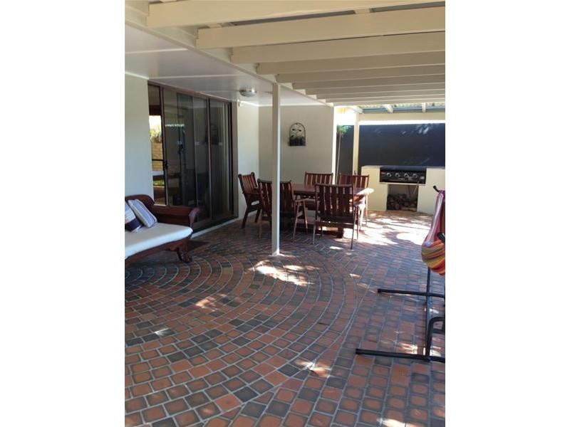 40 Melaleuca Drive, Palm Beach QLD 4221