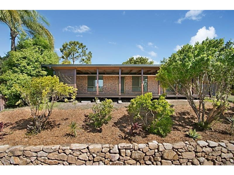 75 Saffron Street, Elanora QLD 4221