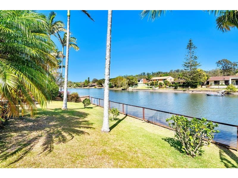 7 Spinnaker Court, Currumbin Waters QLD 4223