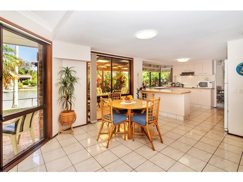 7 Spinnaker Court, Currumbin Waters QLD 4223