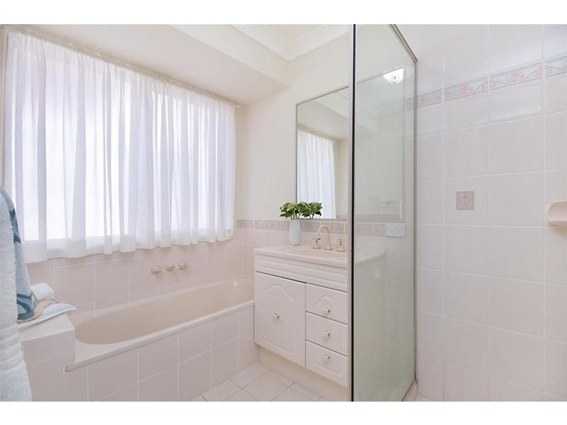 29 Leopard Avenue, Elanora QLD 4221