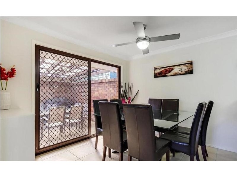 2/7 Flora Close, Burleigh Waters QLD 4220