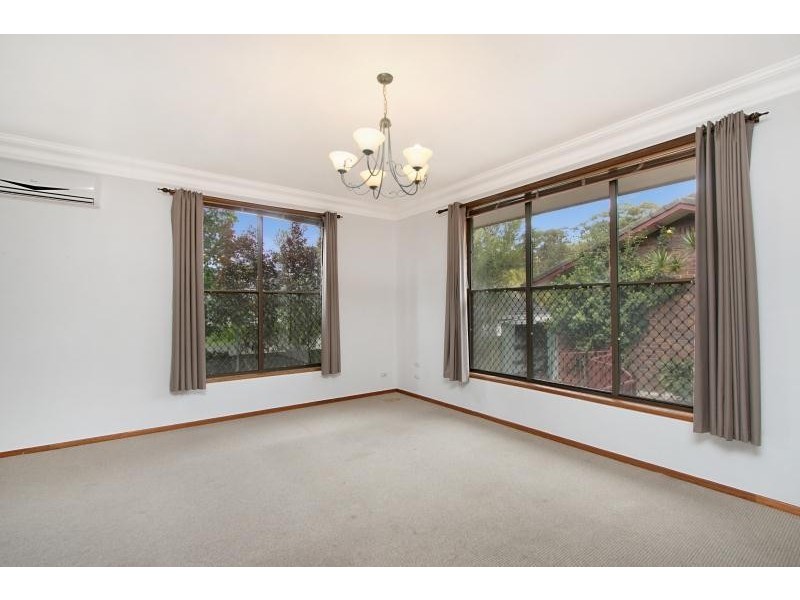 15 Foothill Street, Elanora QLD 4221