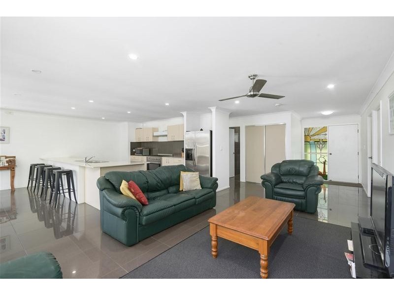 180 Currumbin Creek Road, Currumbin Waters QLD 4223