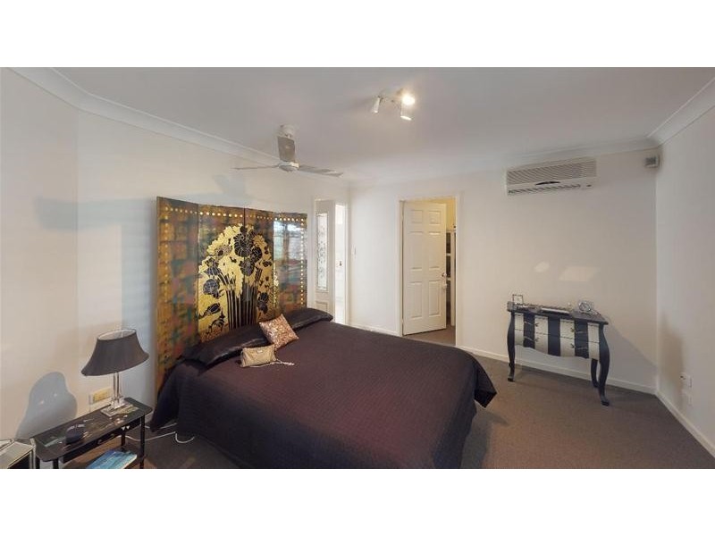 23 Portobello Drive, Mermaid Waters QLD 4218