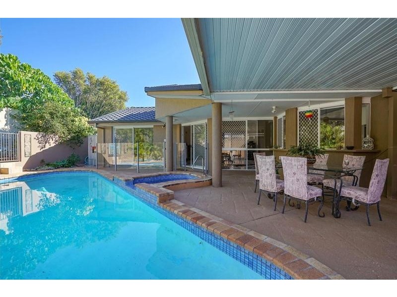 23 Portobello Drive, Mermaid Waters QLD 4218