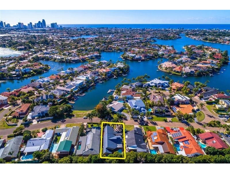 23 Portobello Drive, Mermaid Waters QLD 4218