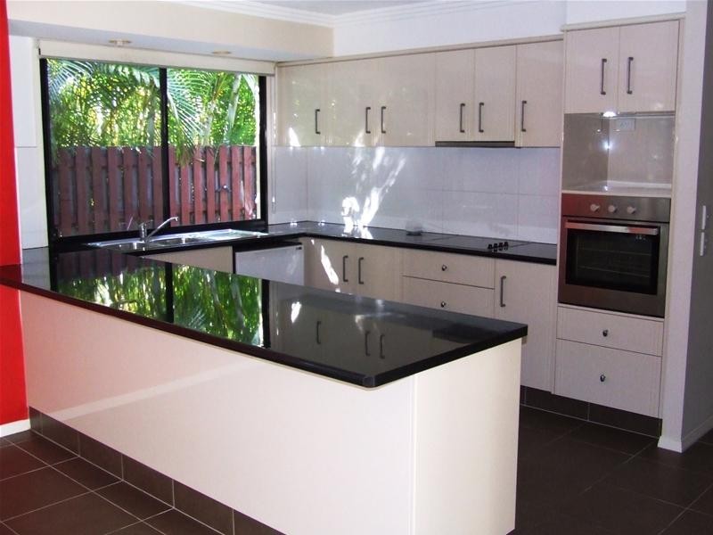 15 Breynia Court, Elanora QLD 4221