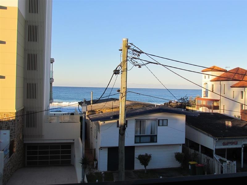 4/1177 Gold Coast Highway, Palm Beach QLD 4221