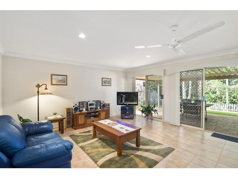 16 Eudonia Court, Elanora QLD 4221