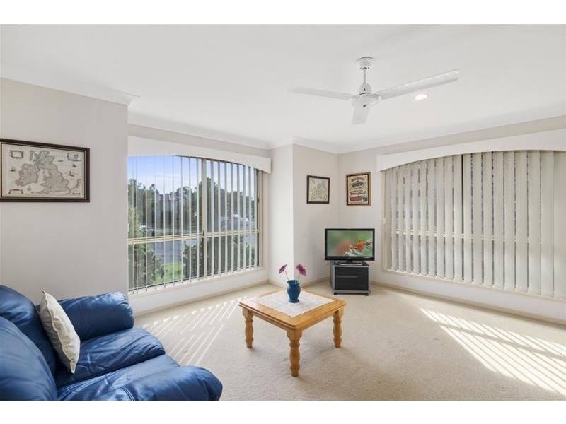 16 Eudonia Court, Elanora QLD 4221