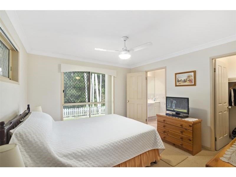 16 Eudonia Court, Elanora QLD 4221