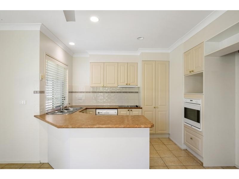 2 Torres Court, Burleigh Waters QLD 4220