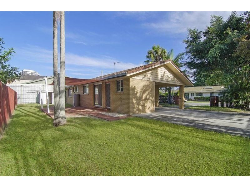 53 Broadwater Street, Runaway Bay QLD 4216