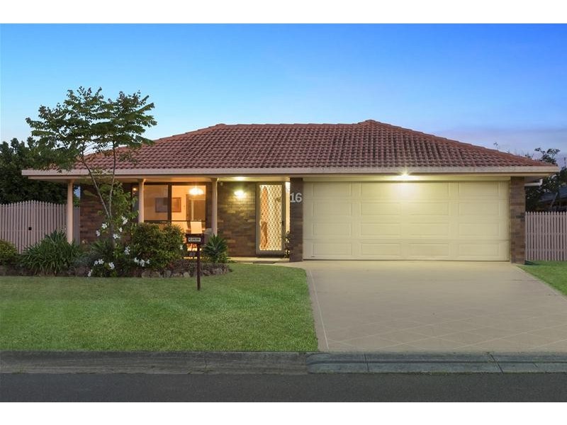 16 Sequoia Close, Elanora QLD 4221