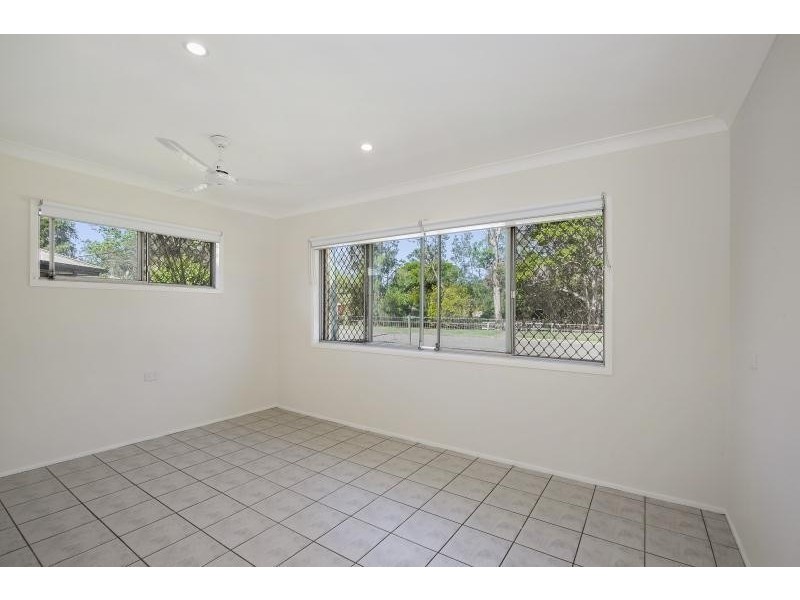 17 Cairns Avenue, Palm Beach QLD 4221