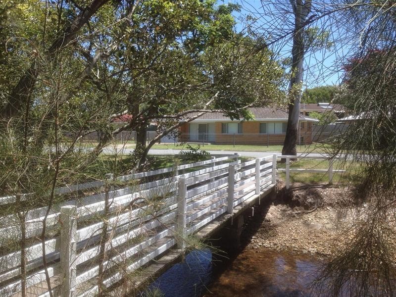 17 Cairns Avenue, Palm Beach QLD 4221