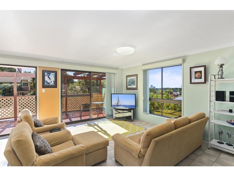 24 Foothill Street, Elanora QLD 4221