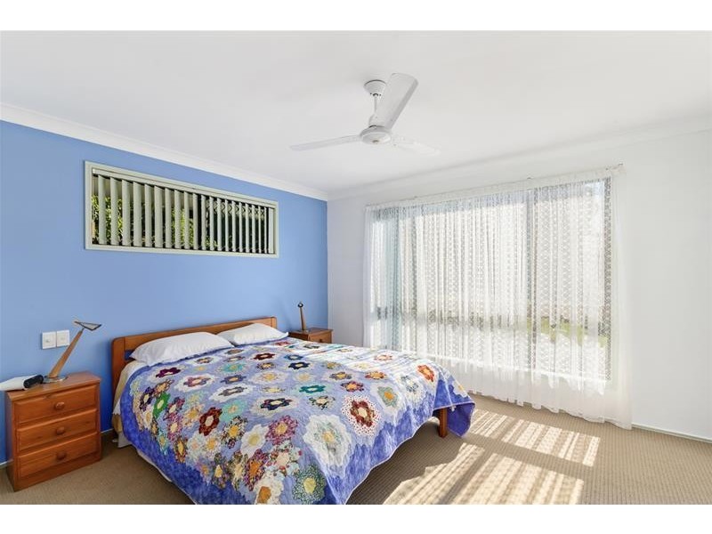 24 Foothill Street, Elanora QLD 4221