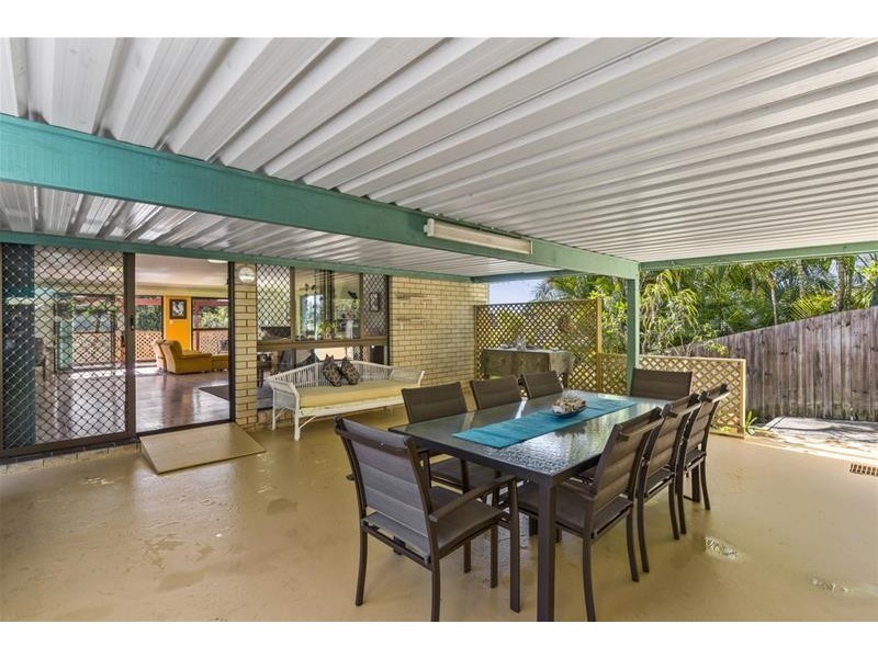 24 Foothill Street, Elanora QLD 4221