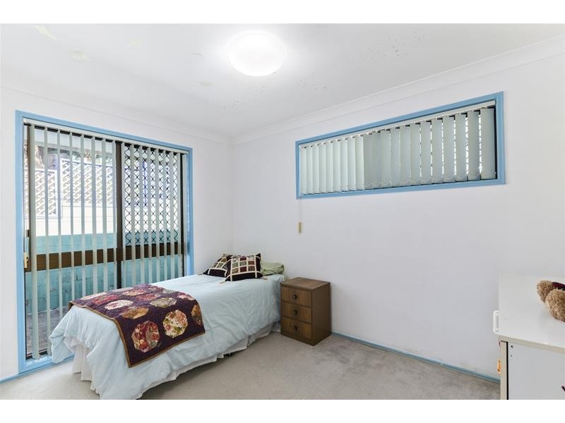 24 Foothill Street, Elanora QLD 4221