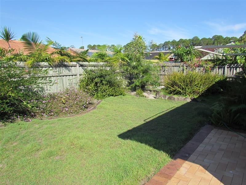 14 Foreshore Close, Elanora QLD 4221