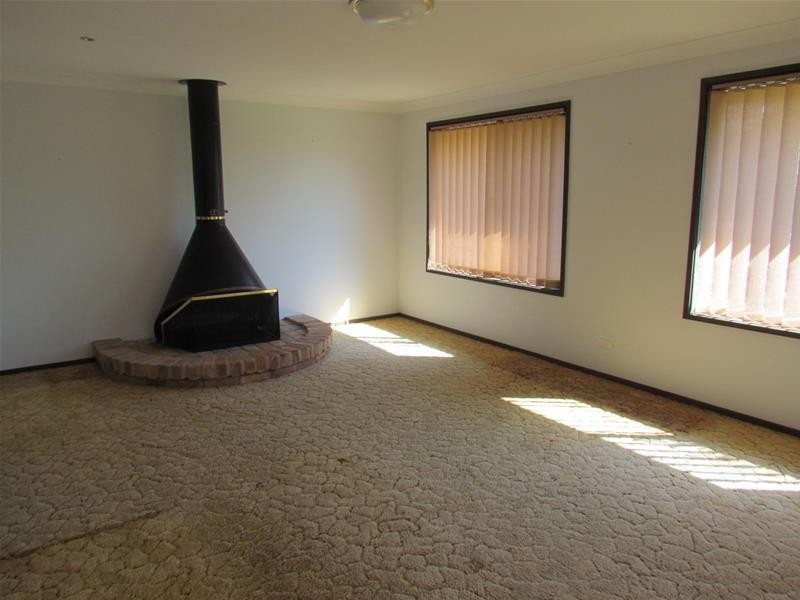 14 Foreshore Close, Elanora QLD 4221